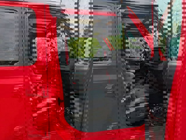 Used 2024 Jeep Wrangler Unlimited Rubicon w/ Technology Group image 33