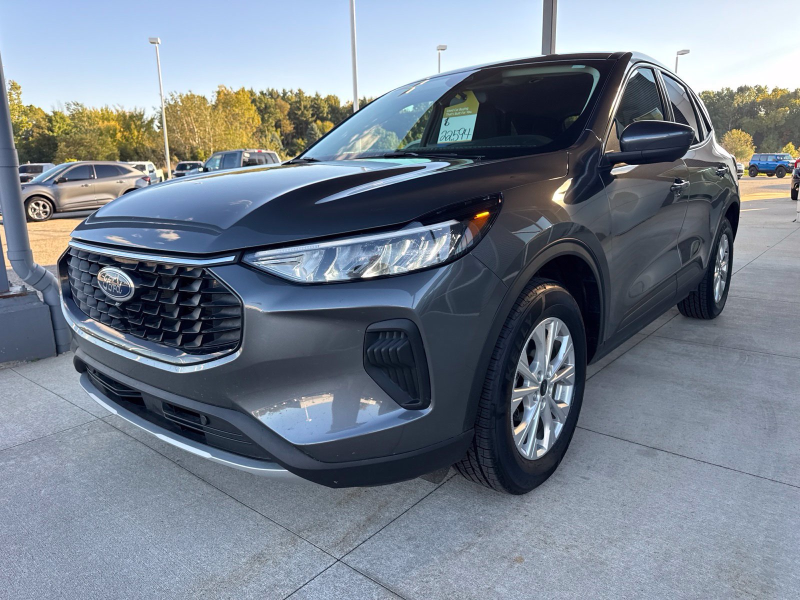 Certified 2023 Ford Escape Active w/ Tech Pack #2 AWD/4WD image 3