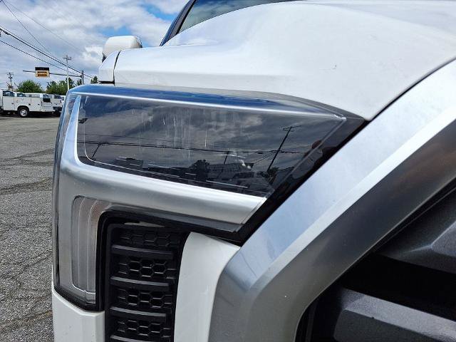 Used 2023 Toyota Tundra Limited w/ Power Package AWD/4WD image 9