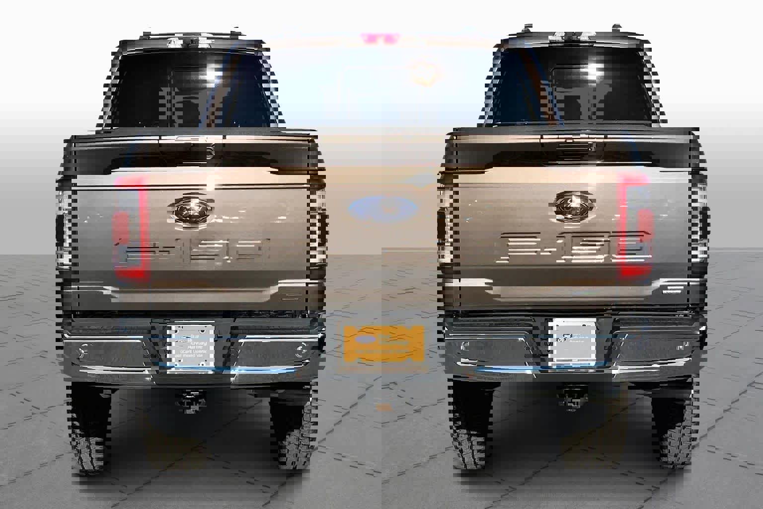 Certified 2022 Ford F150 Lariat w/ Trailer Tow Package image 2