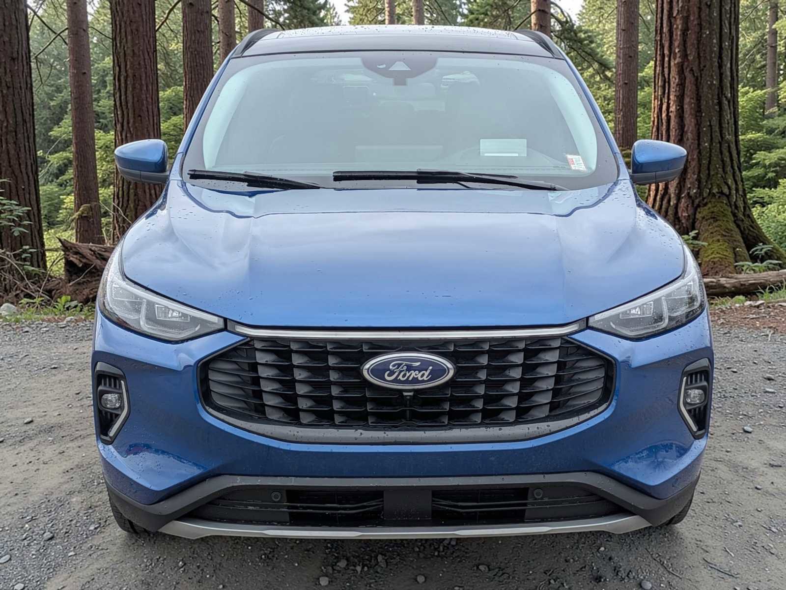 Certified 2023 Ford Escape Platinum w/ Premium Technology Package AWD/4WD image 9