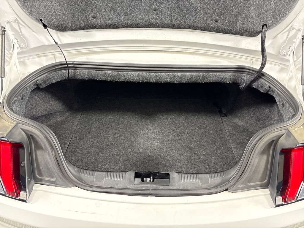 Certified 2018 Ford Mustang Premium RWD image 23