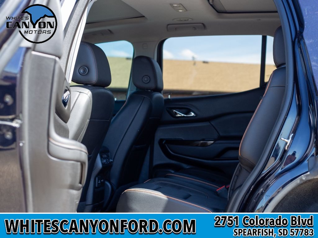 Used 2022 GMC Acadia AT4 w/ Preferred Package AWD/4WD image 7