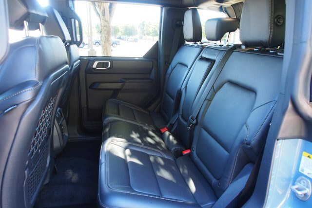 Certified 2025 Ford Bronco Badlands w/ Sasquatch Package AWD/4WD image 19