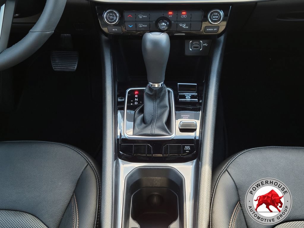 Used 2023 Jeep Compass Latitude AWD/4WD image 23