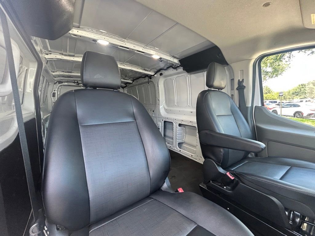 Certified 2024 Ford Transit 350 Low Roof image 28