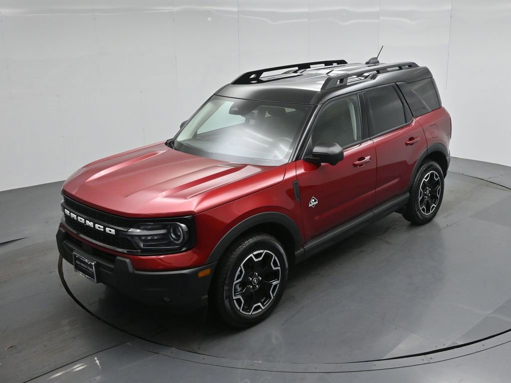 Certified 2025 Ford Bronco Sport Outer Banks w/ Outer Banks Tech Package+ AWD/4WD image 37