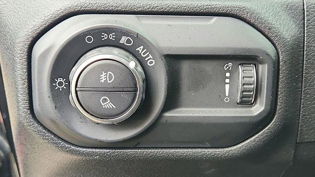 Used 2023 Jeep Gladiator Mojave w/ Trailer Tow Package image 10