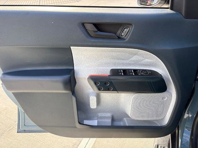 Certified 2023 Ford Maverick XLT image 11