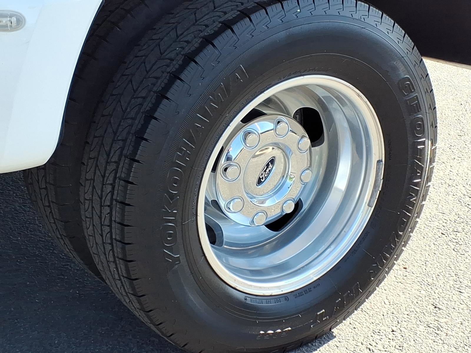 Certified 2022 Ford F350 Lariat AWD/4WD image 10