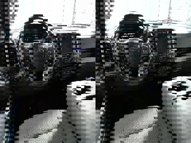 Certified 2018 Ford F150 XLT w/ Equipment Group 302A Luxury image 4