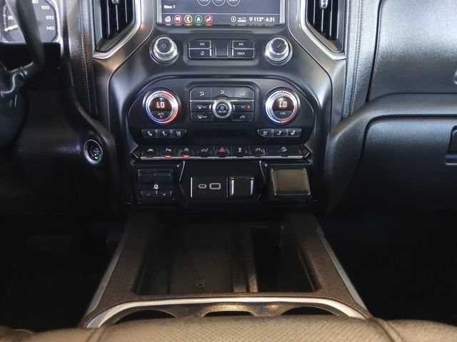 Used 2020 GMC Sierra 1500 AT4 w/ AT4 Premium Package AWD/4WD image 4