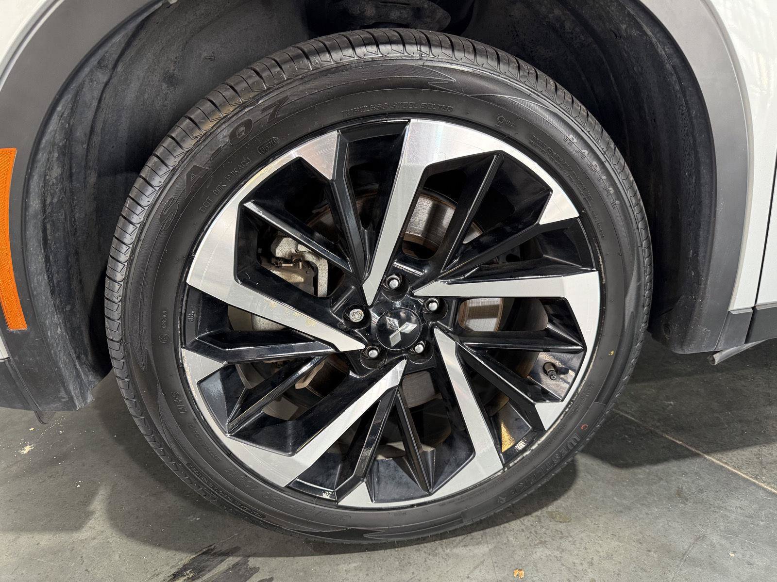 Used 2023 Mitsubishi Outlander SE FWD image 10