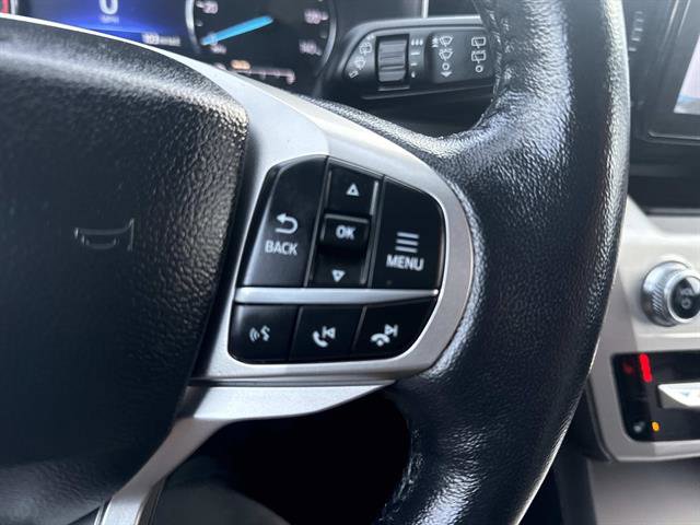 Certified 2022 Ford Explorer XLT w/ Equipment Group 202A image 30