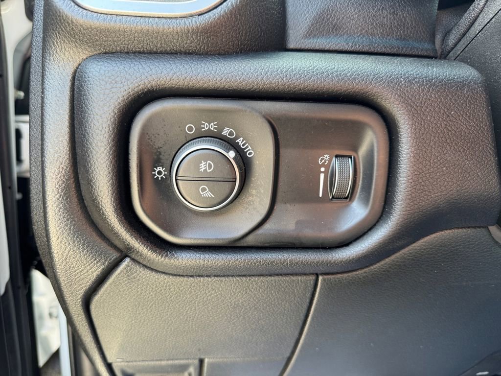 Used 2024 RAM 2500 Big Horn image 29