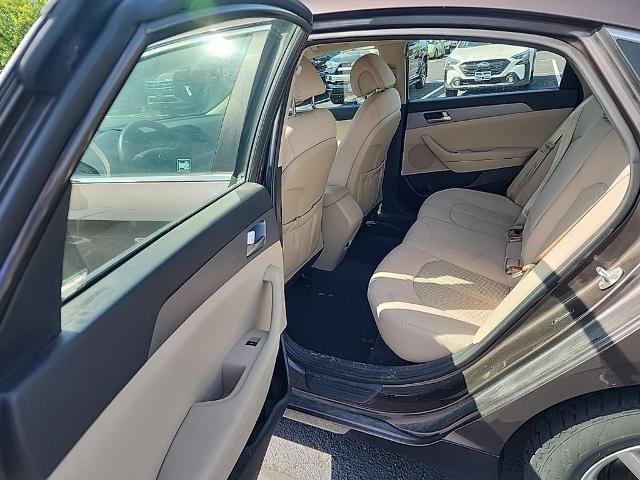 Used 2017 Hyundai Sonata SE w/ Cargo Package FWD image 12