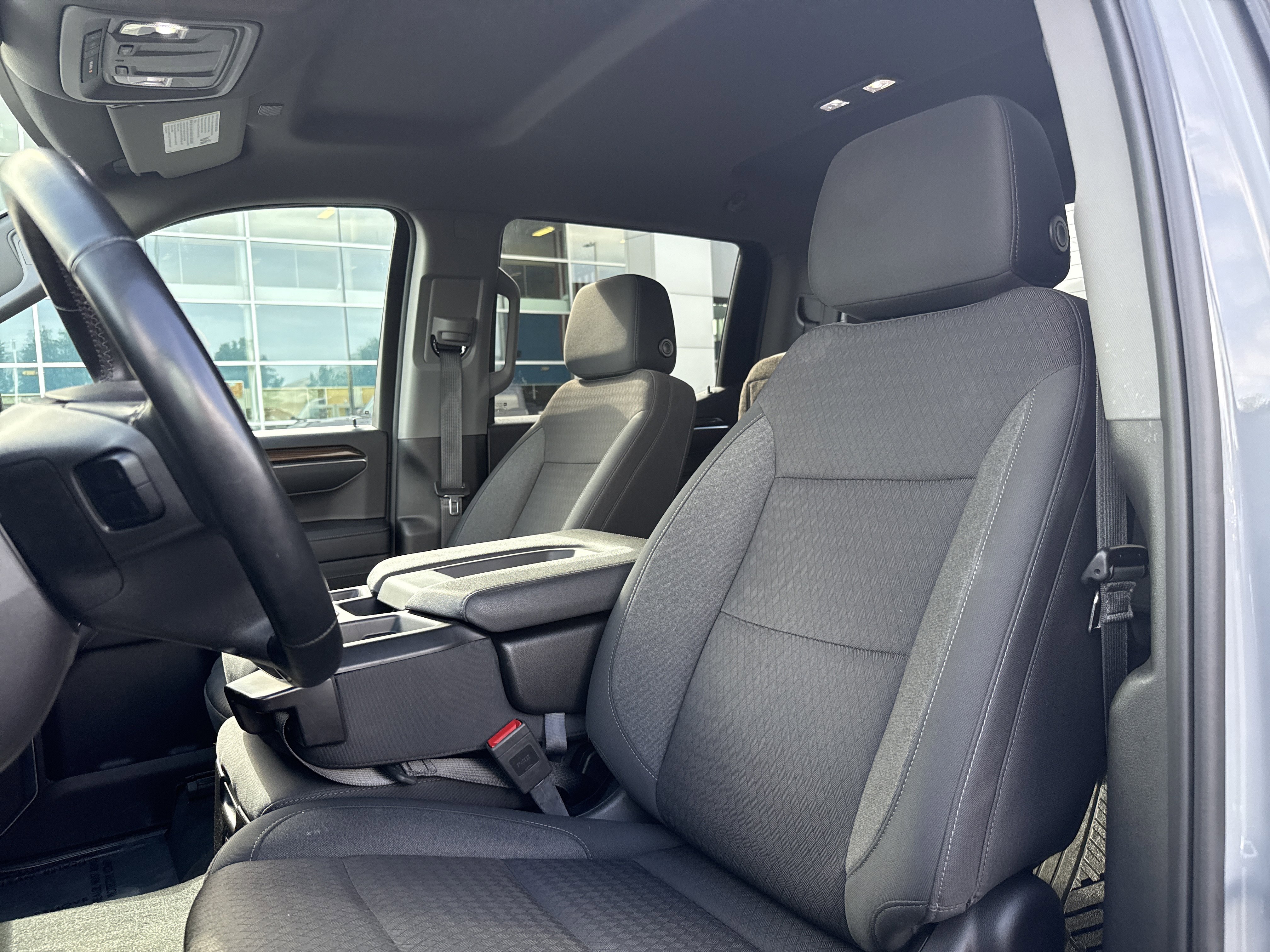 Used 2024 Chevrolet Silverado 1500 LT Trail Boss AWD/4WD image 4