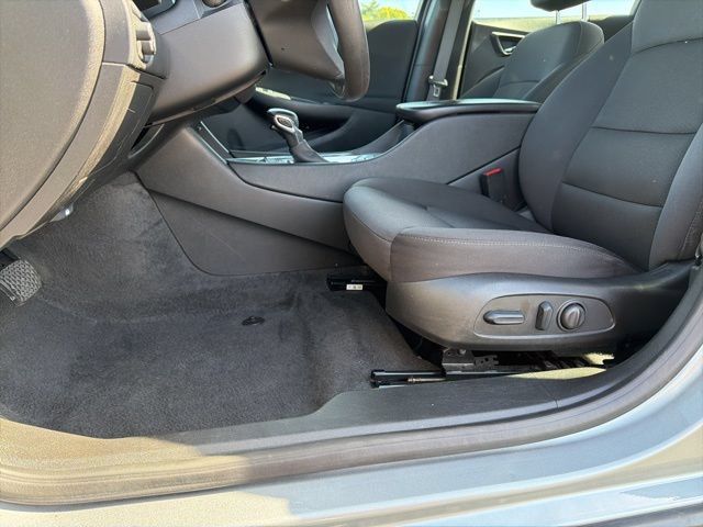 Used 2024 Chevrolet Malibu LT FWD image 14