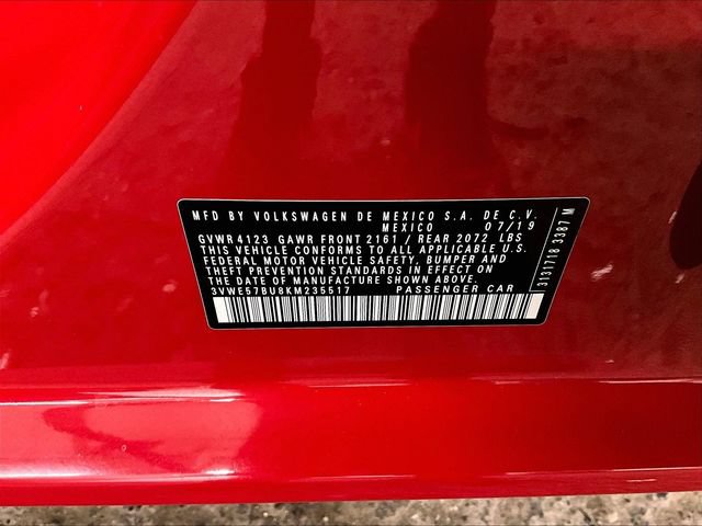 Used 2019 Volkswagen Jetta SEL w/ Cold Weather Package FWD image 32