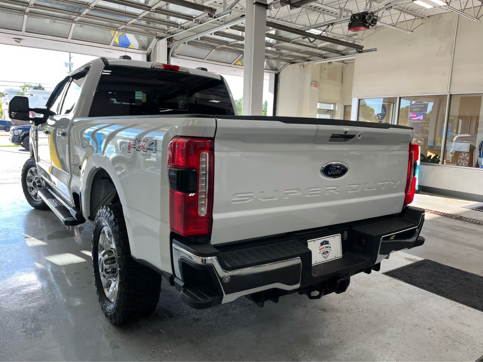 Certified 2023 Ford F350 Lariat w/ Tow Technology Package AWD/4WD image 6