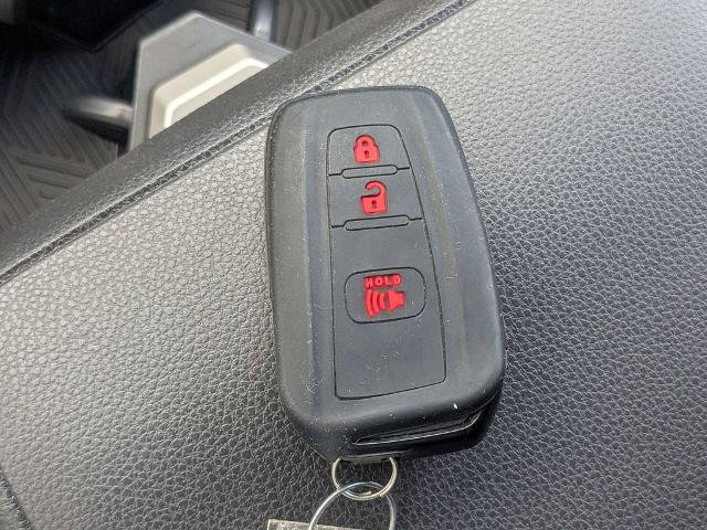 Used 2025 Toyota 4Runner TRD Off-Road Premium AWD/4WD image 33