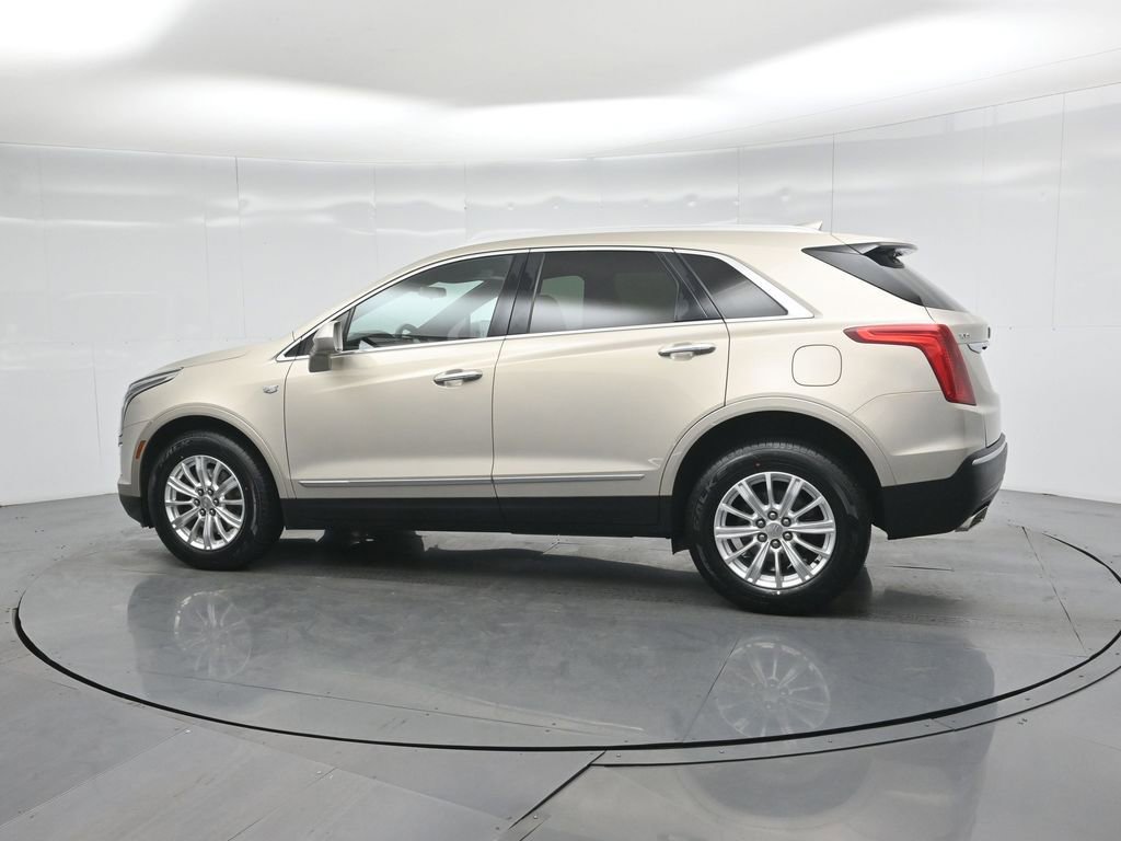 Used 2017 Cadillac XT5 FWD image 6