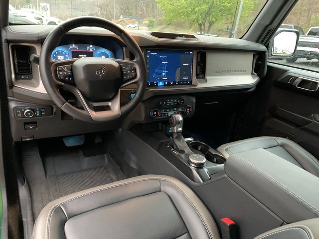 Certified 2025 Ford Bronco Outer Banks AWD/4WD image 21