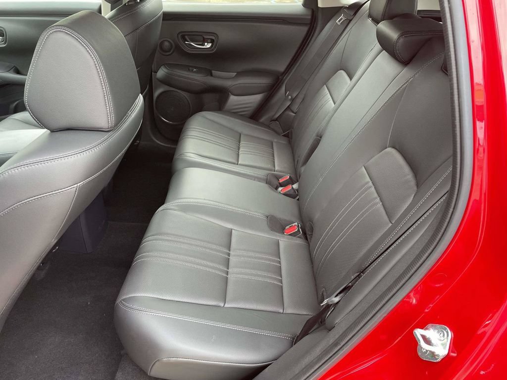 Used 2025 Honda HR-V EX-L image 12