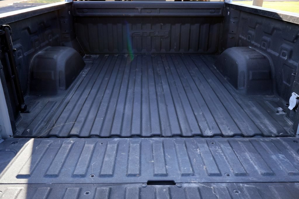 Used 2024 GMC Sierra 1500 AT4 w/ Technology Package AWD/4WD image 19