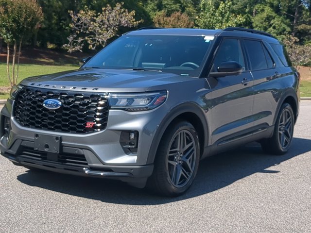 Certified 2025 Ford Explorer ST AWD/4WD image 8