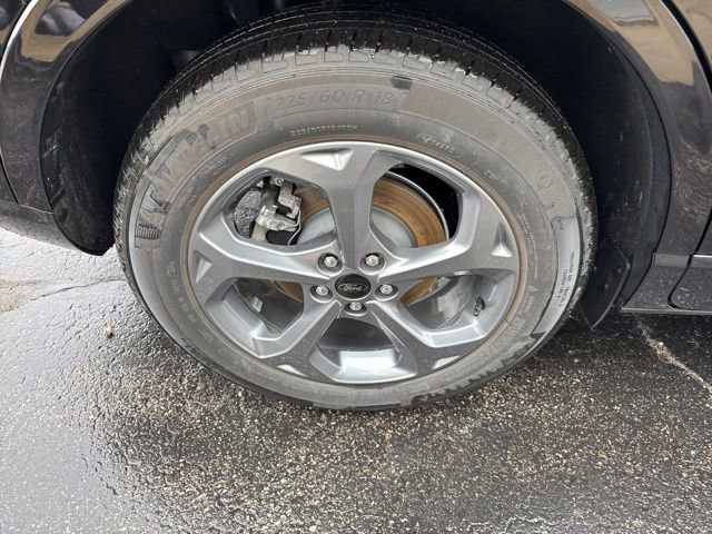Certified 2024 Ford Escape ST-Line w/ Equipment Group 301A image 10
