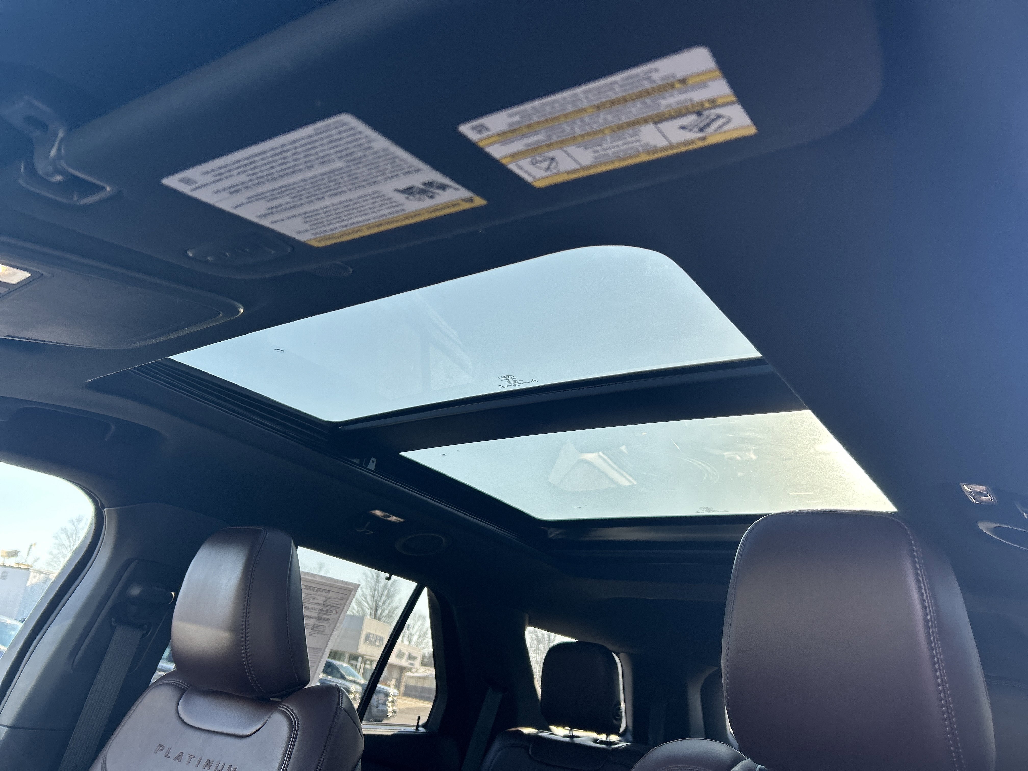 Certified 2020 Ford Explorer Platinum w/ Premium Technology Package image 25