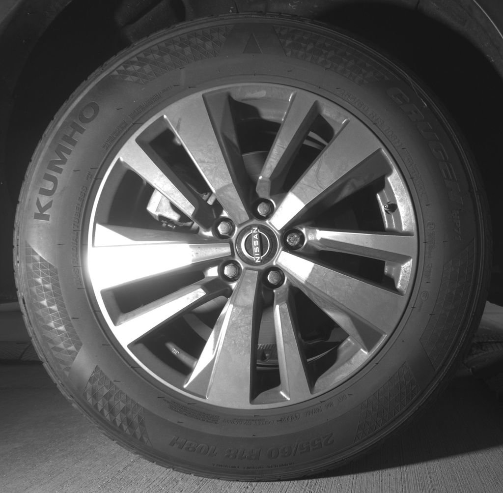 Used 2023 Nissan Pathfinder SL w/ Lighting Package (N92) FWD image 14