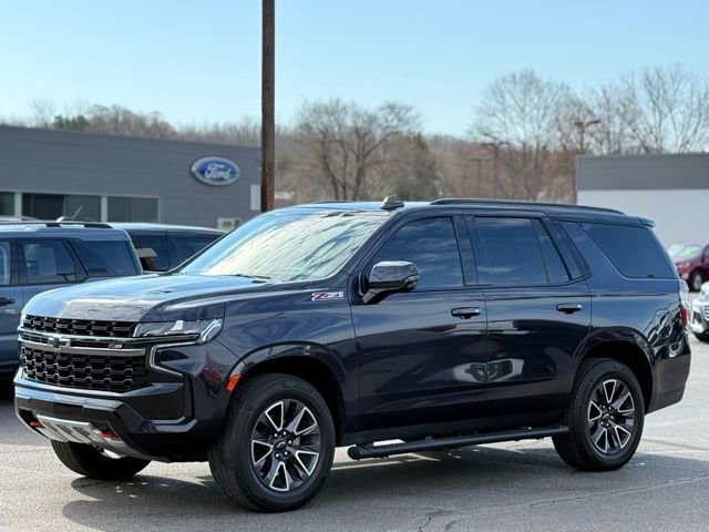 Used 2022 Chevrolet Tahoe Z71 w/ Luxury Package image 2