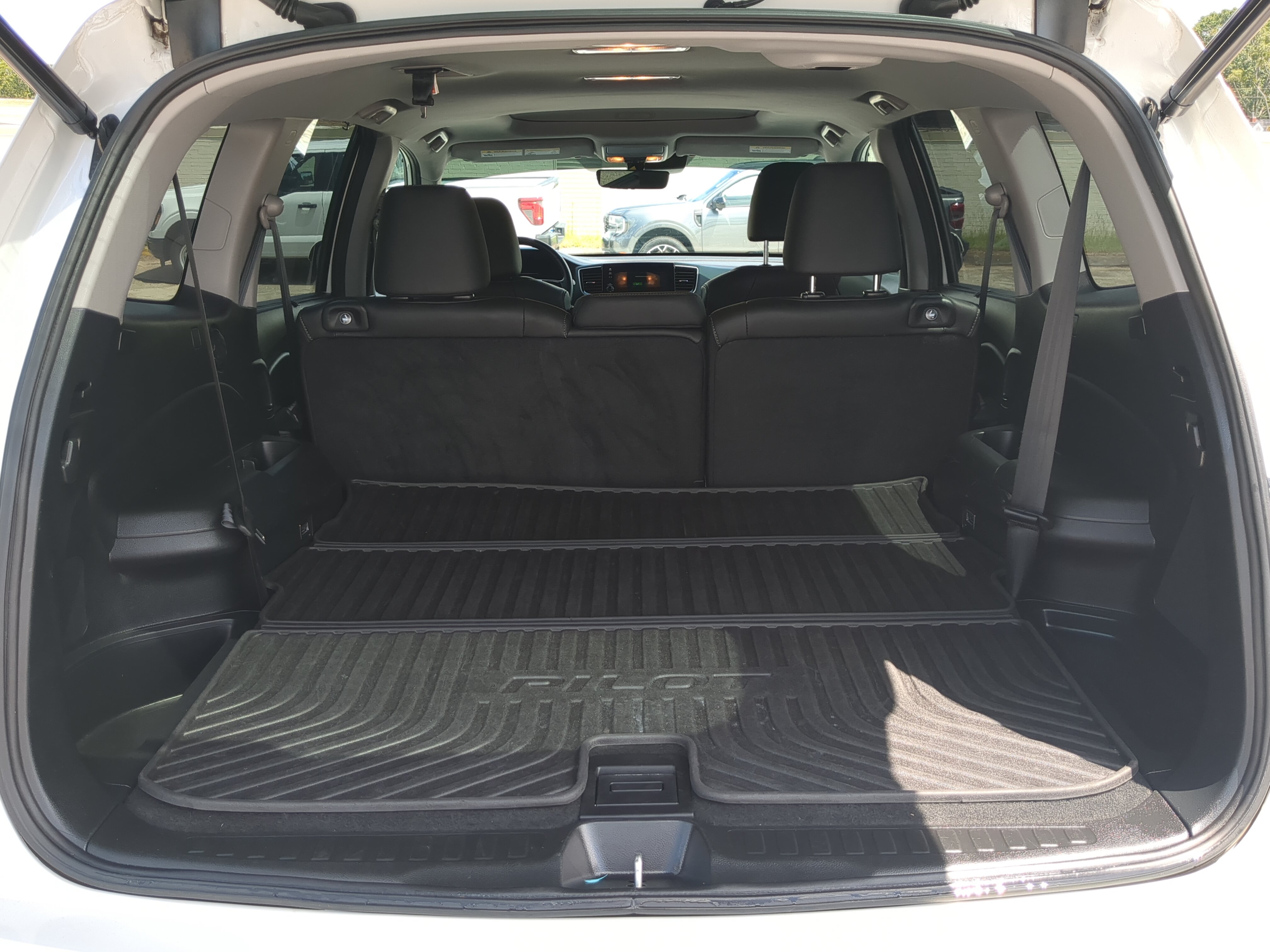 Used 2021 Honda Pilot Special Edition image 11