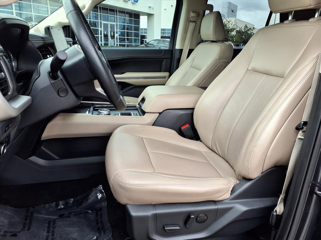 Certified 2022 Ford Expedition XLT image 26