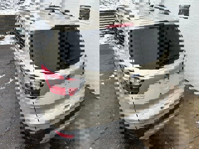 Certified 2018 Ford Escape SEL image 3