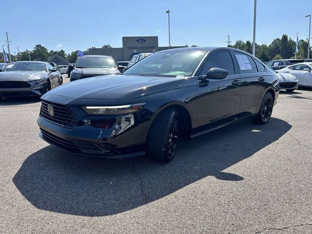 Used 2025 Honda Accord SE image 7