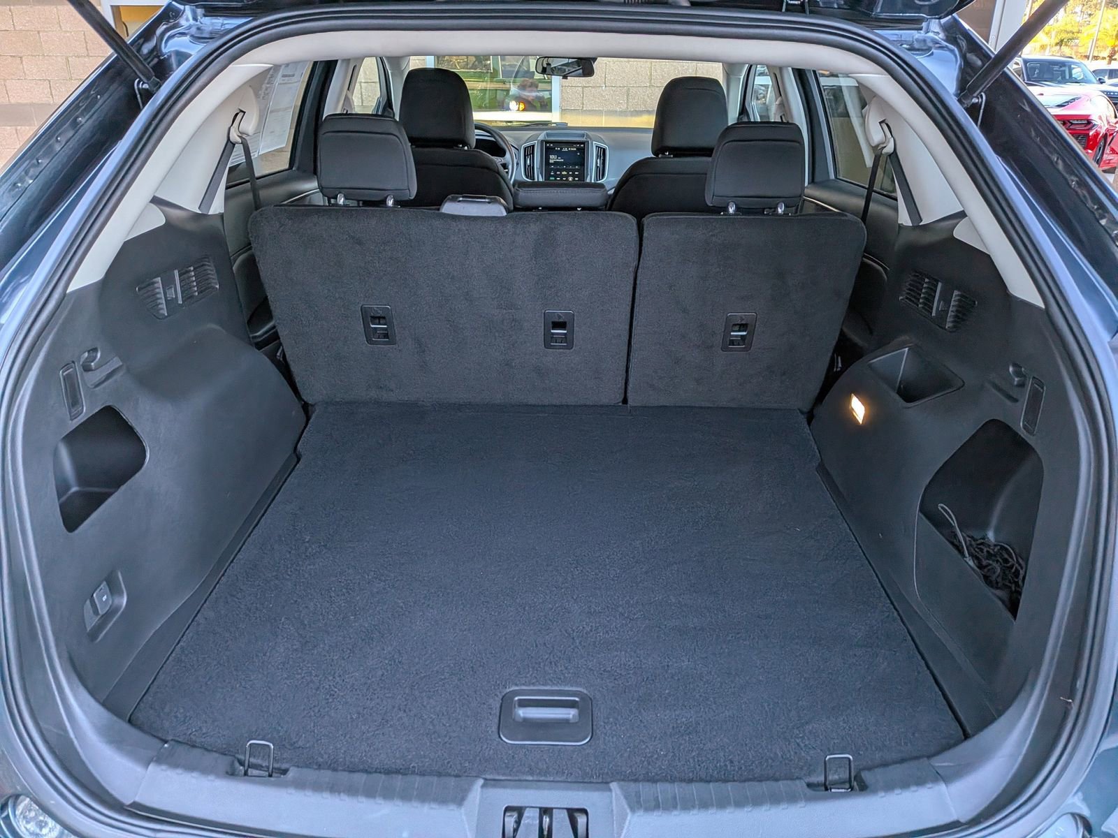 Certified 2024 Ford Edge SE w/ Black Appearance Package image 16