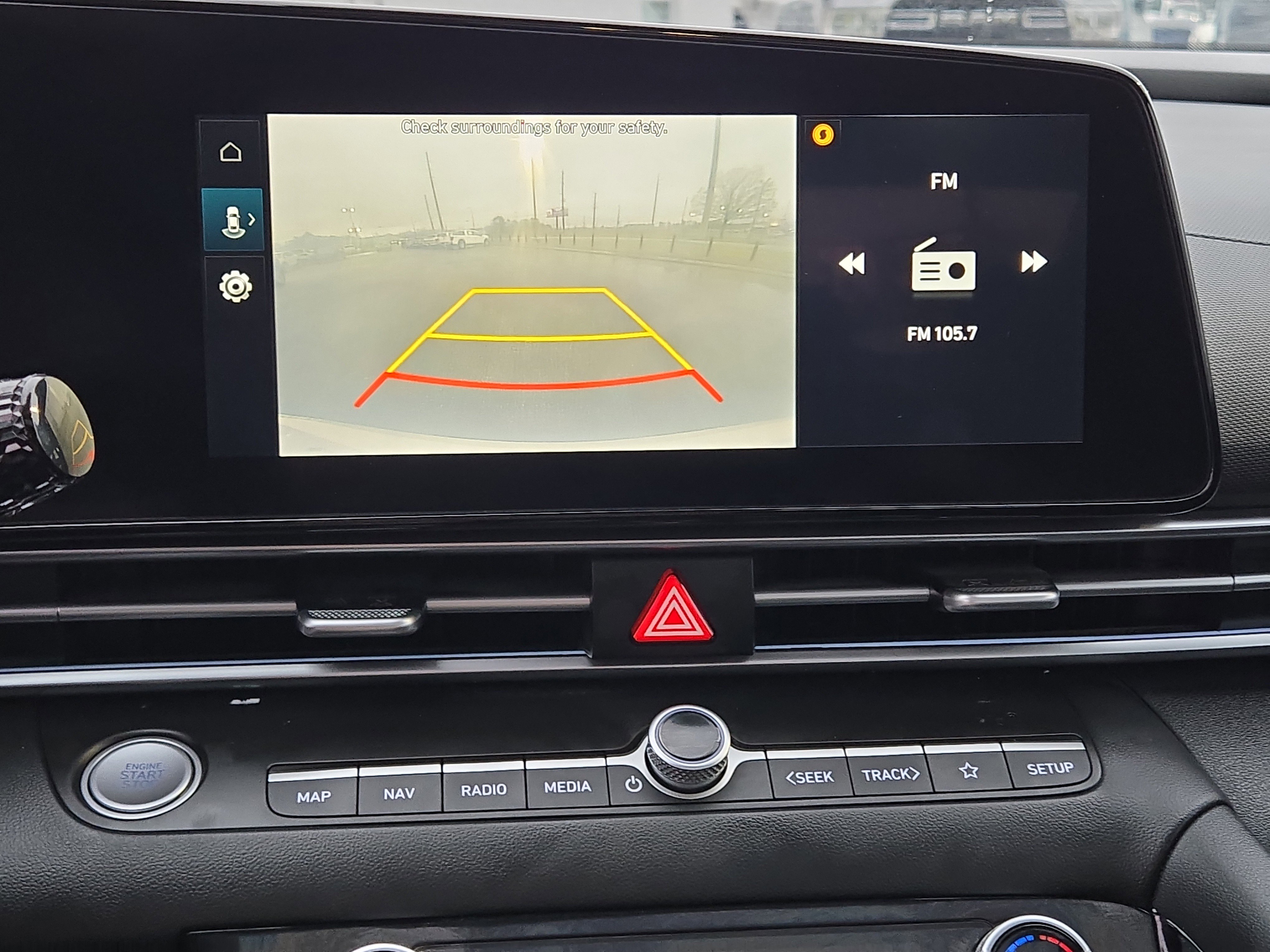 Used 2025 Hyundai Elantra SEL image 27