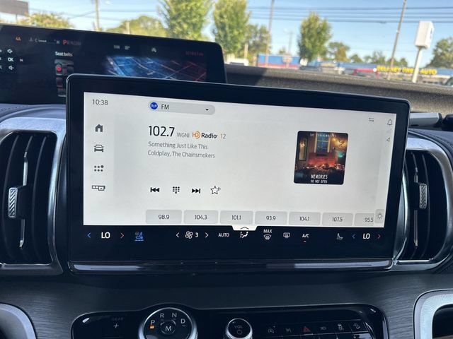 Certified 2025 Ford Expedition Platinum AWD/4WD image 17