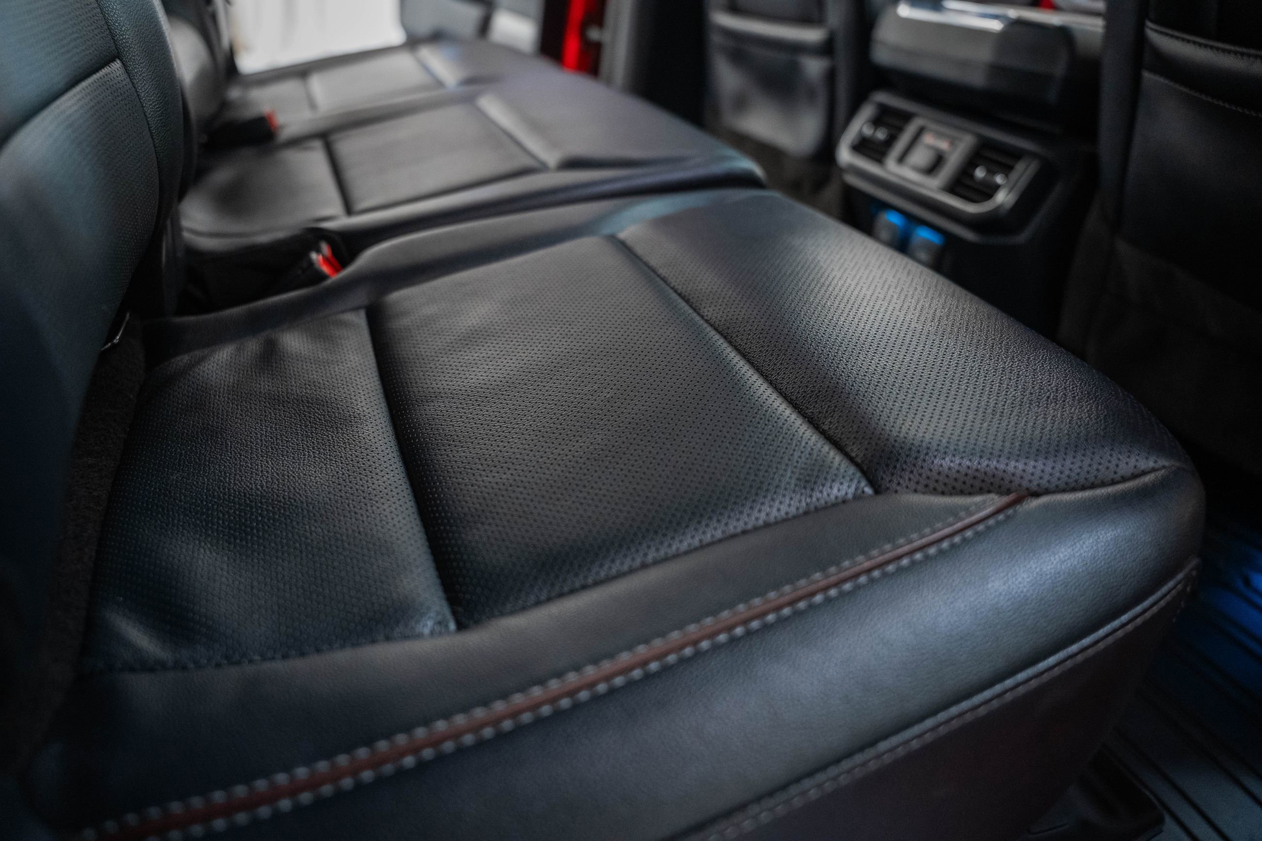 Certified 2022 Ford F150 Lariat w/ Equipment Group 502A High image 39