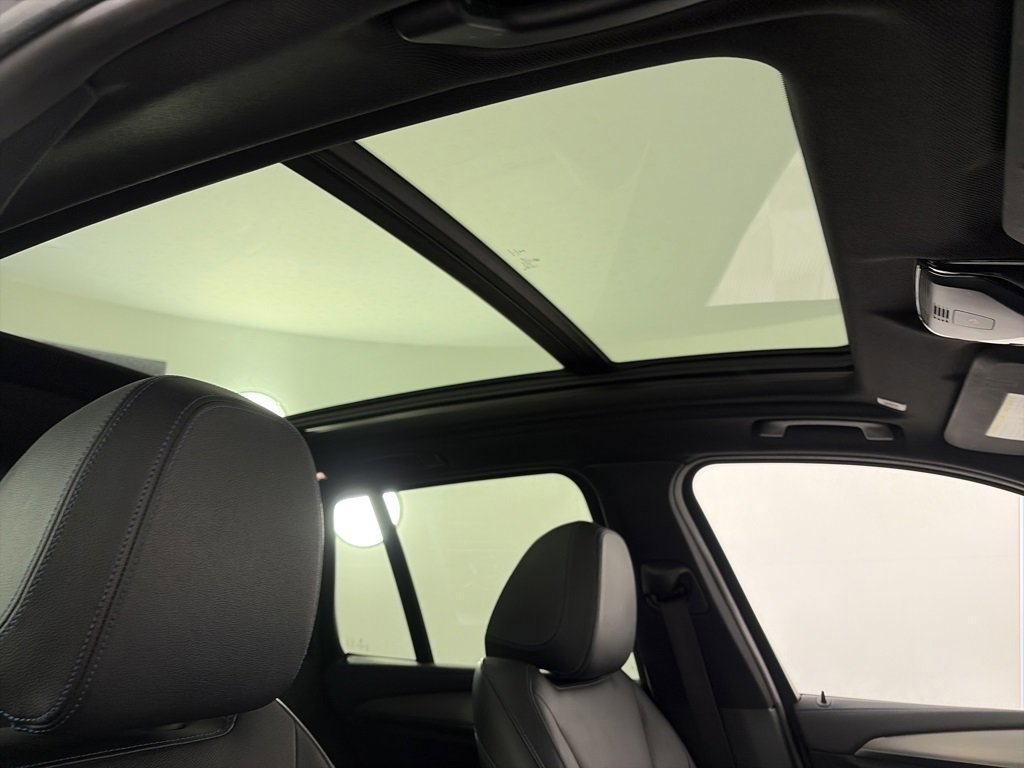 Used 2018 BMW X3 M40i image 33