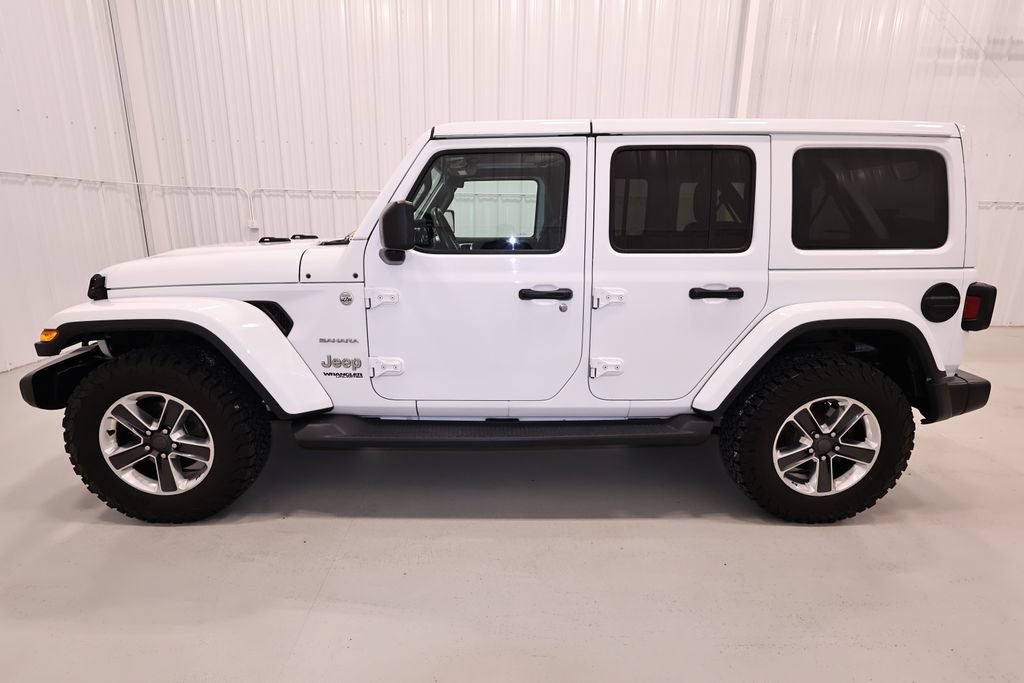 Used 2019 Jeep Wrangler Unlimited Sahara w/ Uconnect 4C Nav & Sound Group AWD/4WD image 7