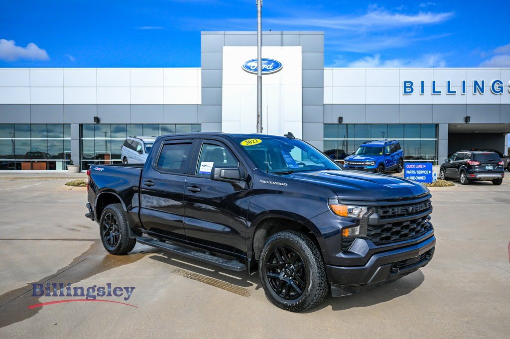 Used 2022 Chevrolet Silverado 1500 Custom image 1