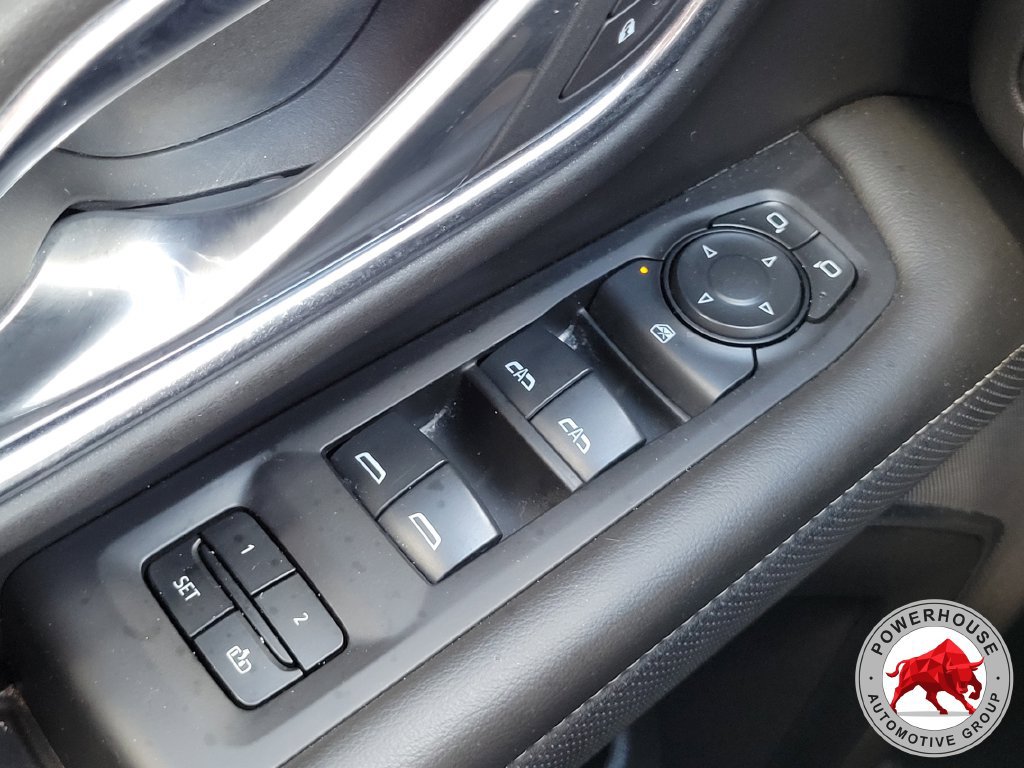 Used 2024 GMC Yukon SLT AWD/4WD image 27