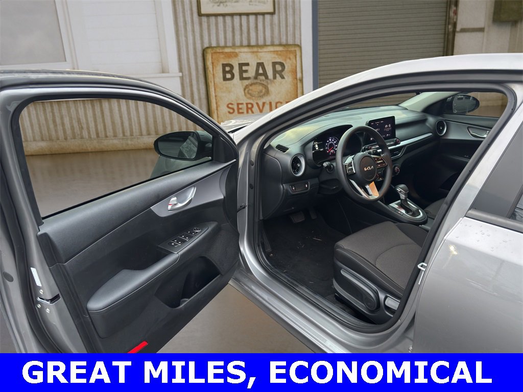 Used 2024 Kia Forte LXS image 14