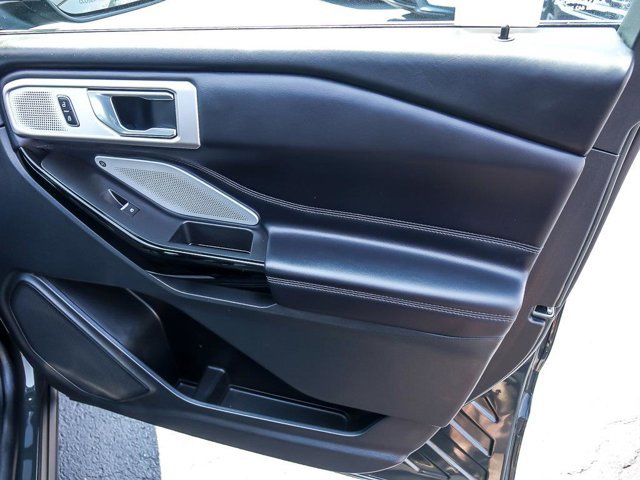Certified 2022 Ford Explorer Platinum w/ Equipment Group 601A image 35
