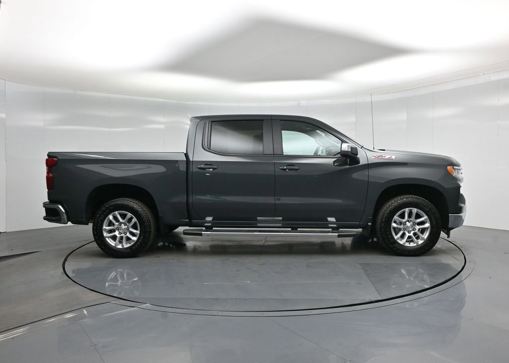 Used 2025 Chevrolet Silverado 1500 LT w/ Z71 Off-Road Package image 8