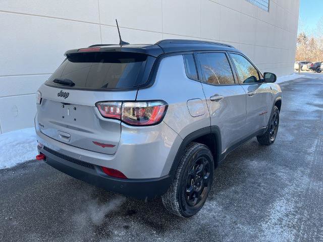 Used 2023 Jeep Compass Trailhawk image 3